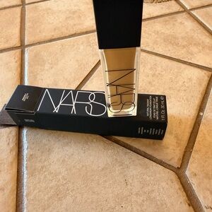 NARS Liquid Foundation - Light Beige/Tan Shade